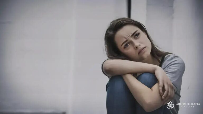 Alívio da Ansiedade com Aromaterapia: Os Melhores Óleos Essenciais - hidratação com oleo de ricino Alívio da Ansiedade com Aromaterapia: Os Melhores Óleos Essenciais